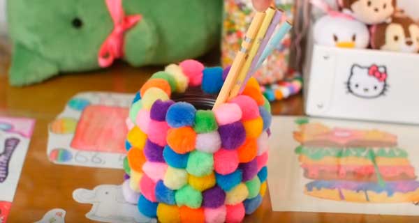 How To Make With pompons Organizers, School Supplies, School Supply, DIY, Organizers