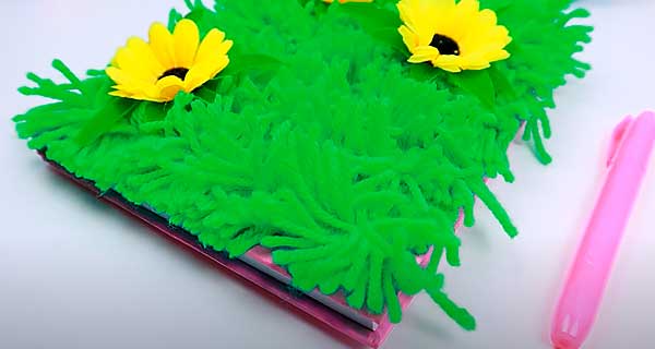 How To Make With flowers Notebooks, School Supplies, School Supply, DIY, Notebooks