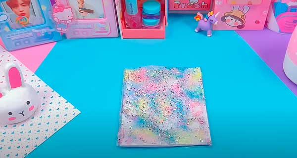 How To Make With glitter Notebooks, School Supplies, School Supply, DIY, Notebooks