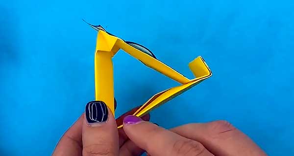 How To Make Made of colored paper Phone holder, School Supplies, School Supply, DIY, Phone holder